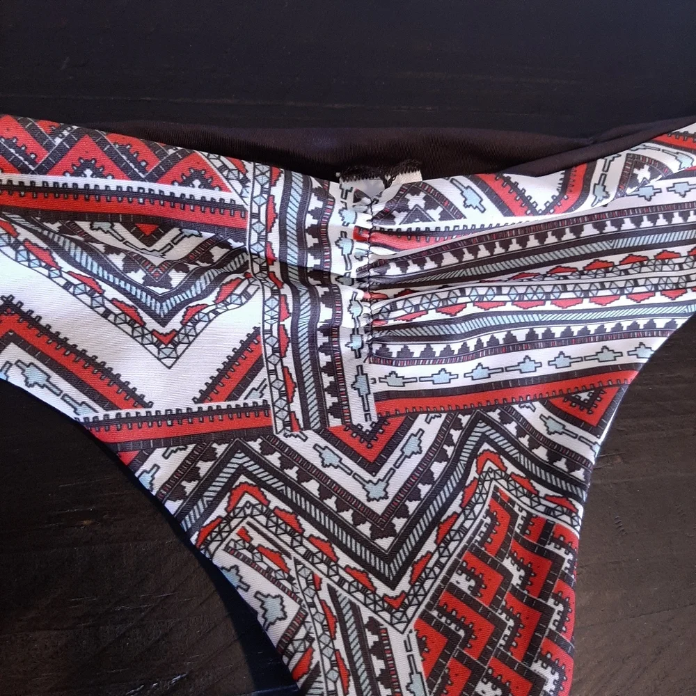 💠New L*SPACE Serafina Ruched Bikini Bottom Aztec Print Reversible Swimwear